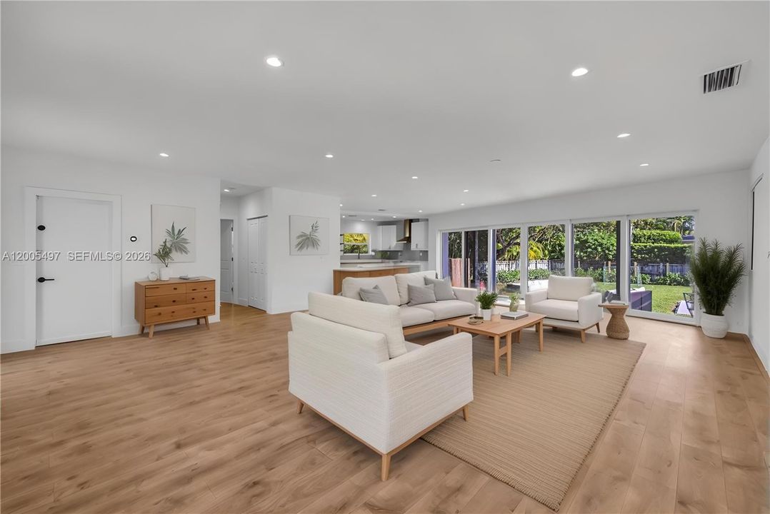 For Rent: $15,000 (4 beds, 3 baths, 2118 Square Feet)