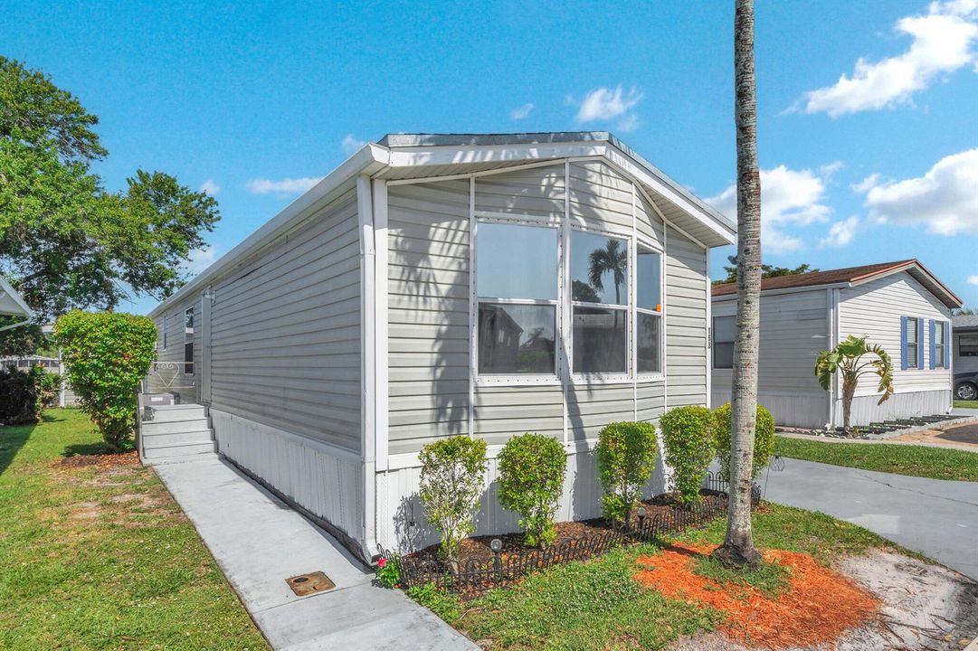 1 Exteriors (1)
