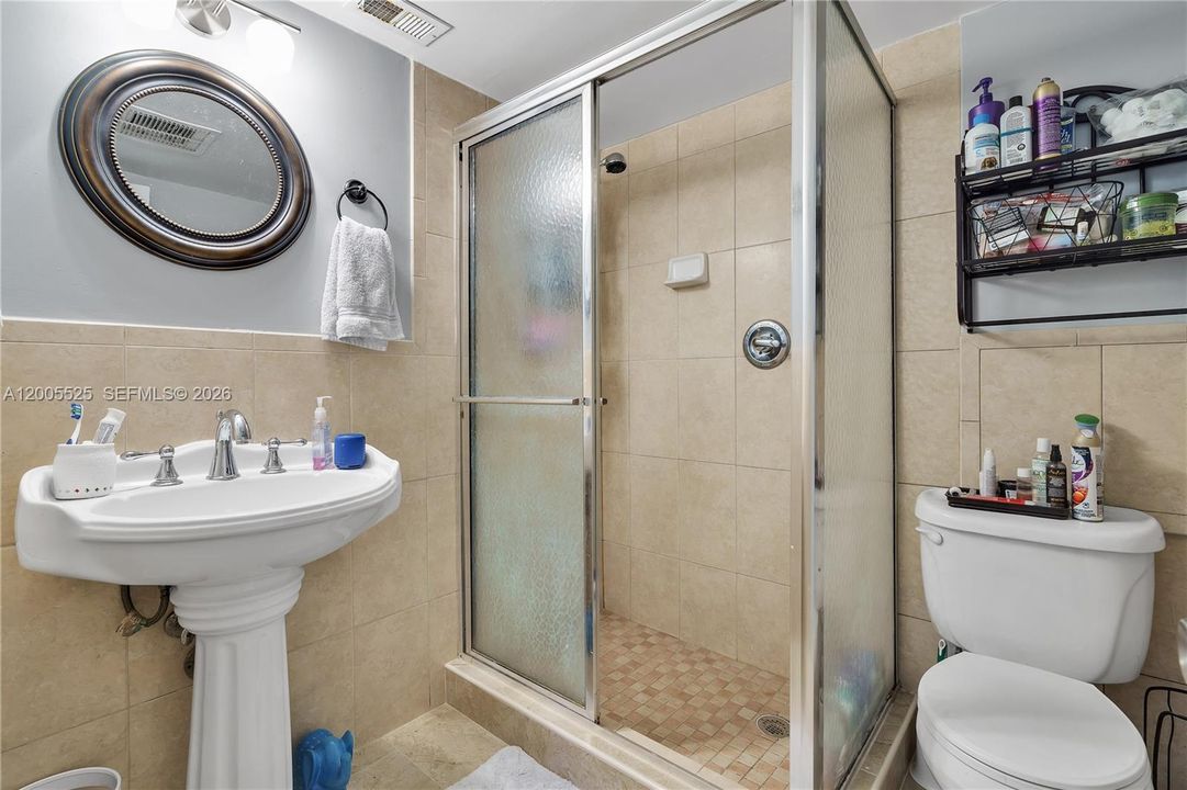 En Venta: $190,000 (2 camas, 2 baños, 1000 Pies cuadrados)