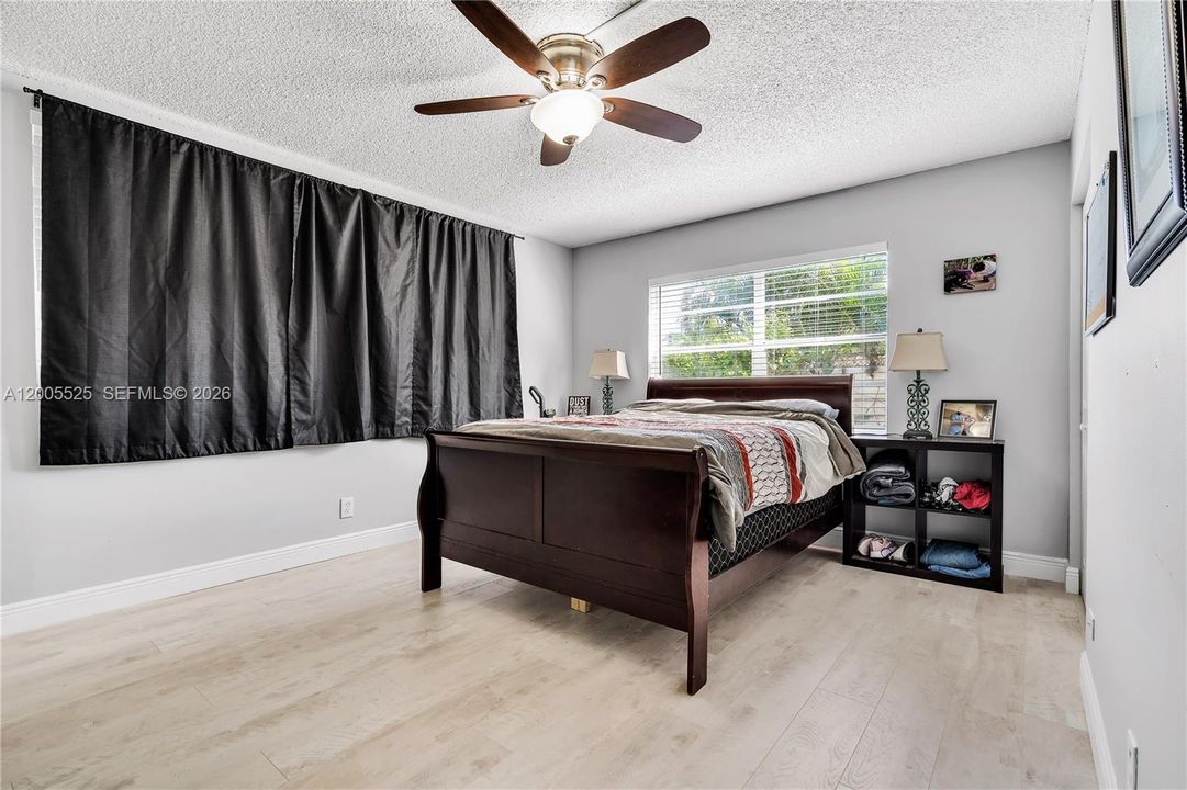 En Venta: $190,000 (2 camas, 2 baños, 1000 Pies cuadrados)