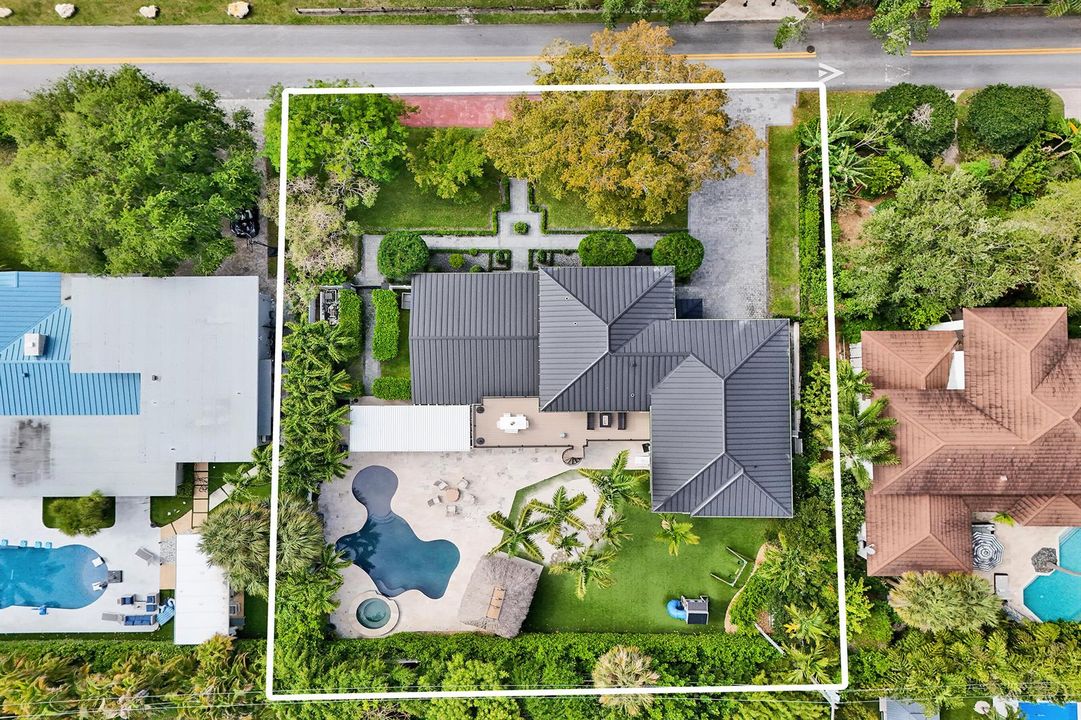 TOP VIEW SHOWCASING BACKYARD