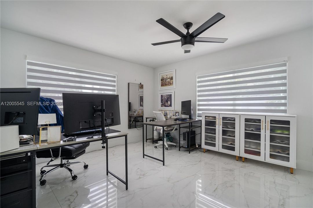 Activo con contrato: $1,375,000 (3 camas, 2 baños, 1820 Pies cuadrados)