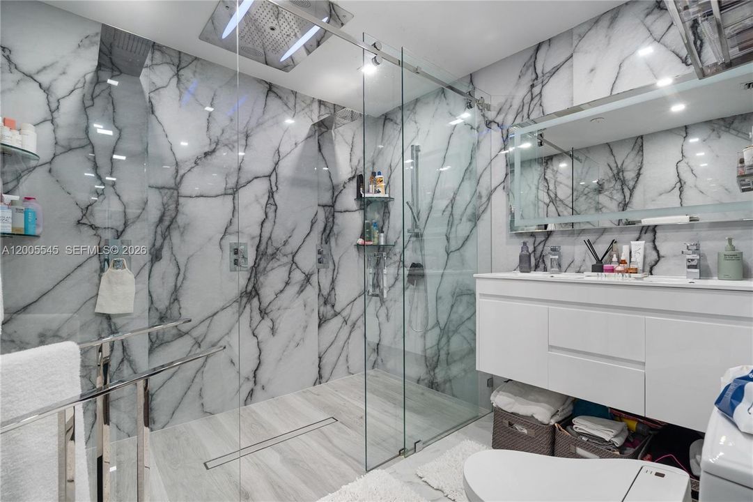 Activo con contrato: $1,375,000 (3 camas, 2 baños, 1820 Pies cuadrados)