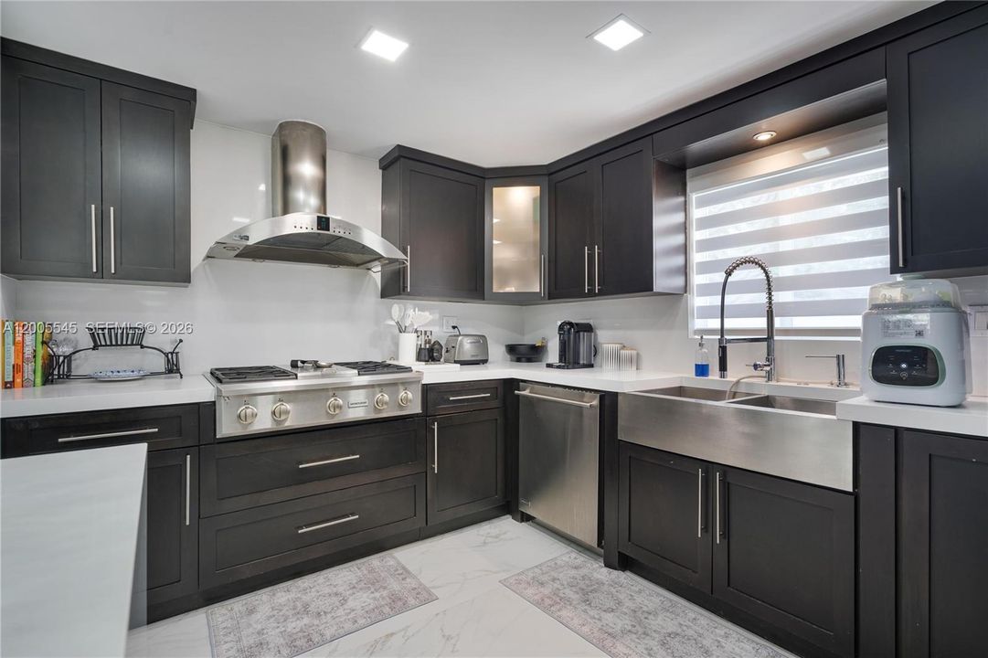 Activo con contrato: $1,375,000 (3 camas, 2 baños, 1820 Pies cuadrados)