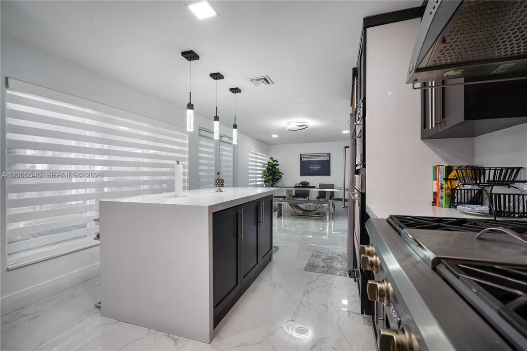 Activo con contrato: $1,375,000 (3 camas, 2 baños, 1820 Pies cuadrados)
