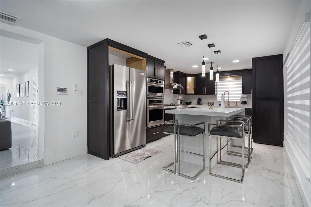 Activo con contrato: $1,375,000 (3 camas, 2 baños, 1820 Pies cuadrados)