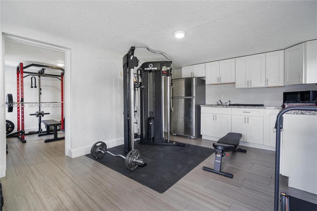 Activo con contrato: $1,375,000 (3 camas, 2 baños, 1820 Pies cuadrados)