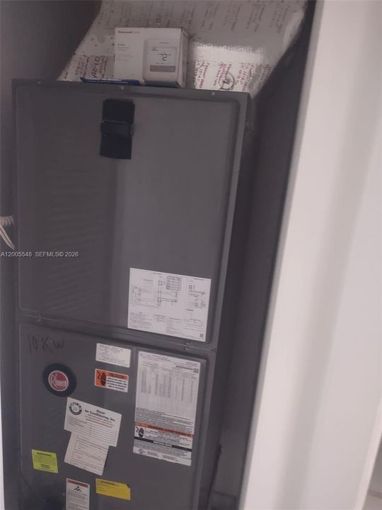 For Rent: $3,100 (3 beds, 2 baths, 1557 Square Feet)