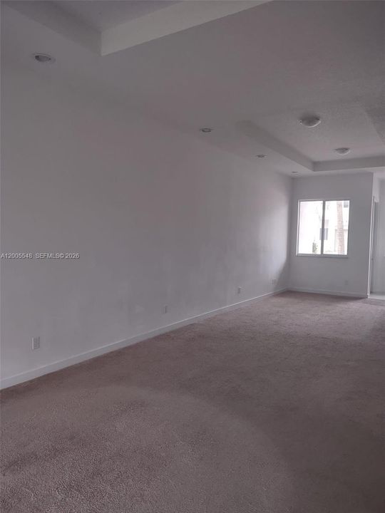 For Rent: $3,100 (3 beds, 2 baths, 1557 Square Feet)