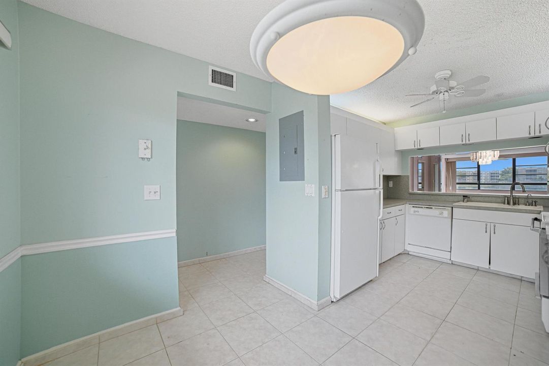Breakfast room