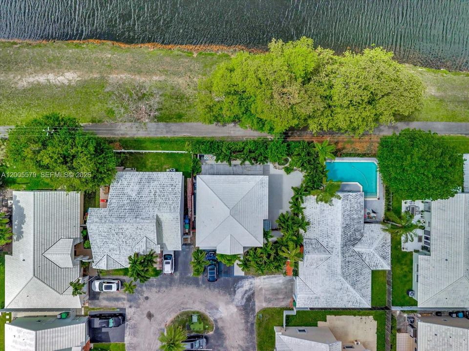 En Venta: $670,000 (4 camas, 3 baños, 1837 Pies cuadrados)