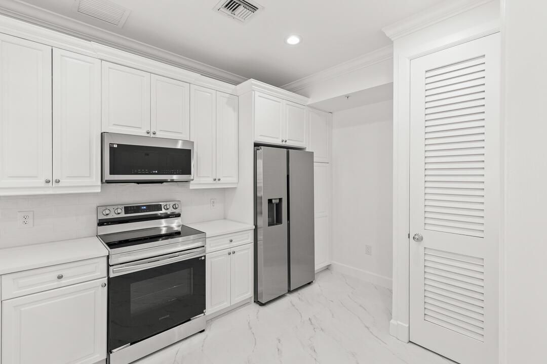 47 SW Osceola Street #206 2026-5