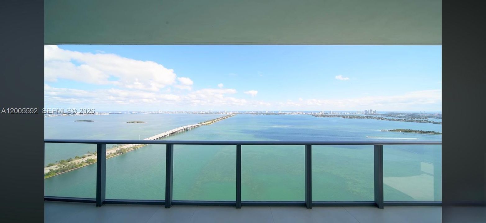 Active With Contract: $12,000 (3 beds, 3 baths, 1634 Square Feet)