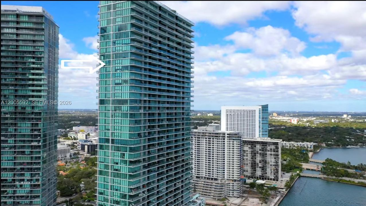 Active With Contract: $12,000 (3 beds, 3 baths, 1634 Square Feet)