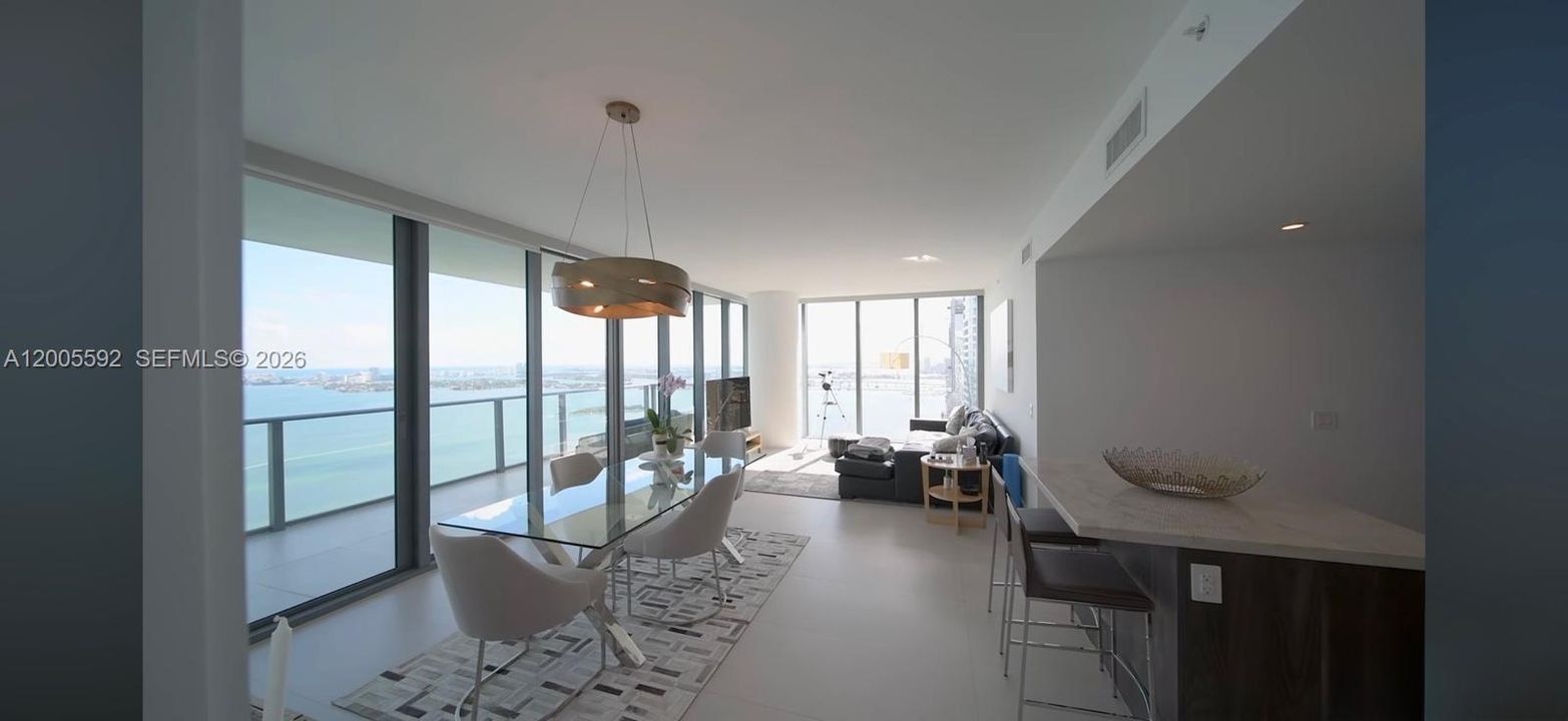 Active With Contract: $12,000 (3 beds, 3 baths, 1634 Square Feet)