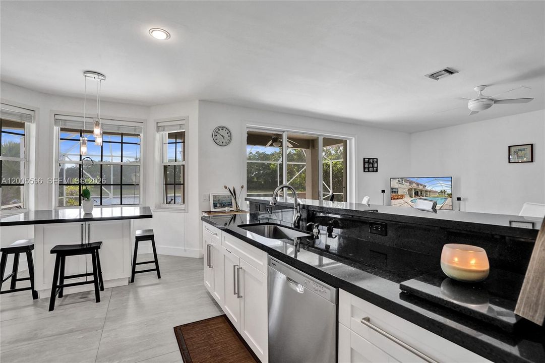 For Sale: $1,200,000 (5 beds, 4 baths, 2536 Square Feet)