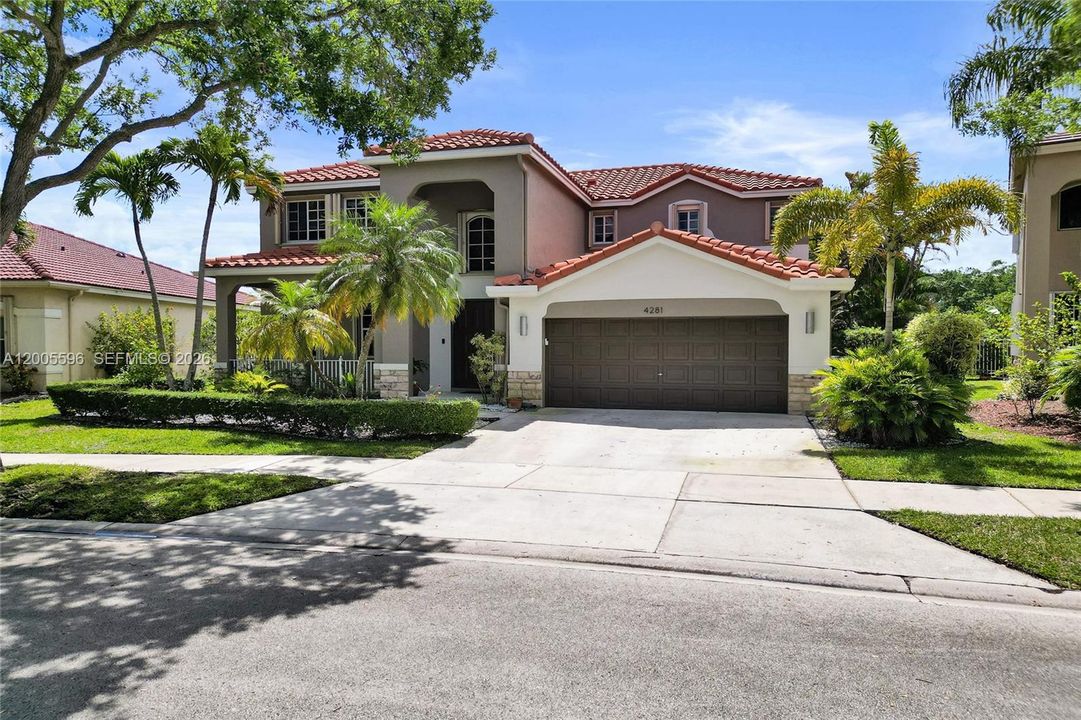 For Sale: $1,200,000 (5 beds, 4 baths, 2536 Square Feet)