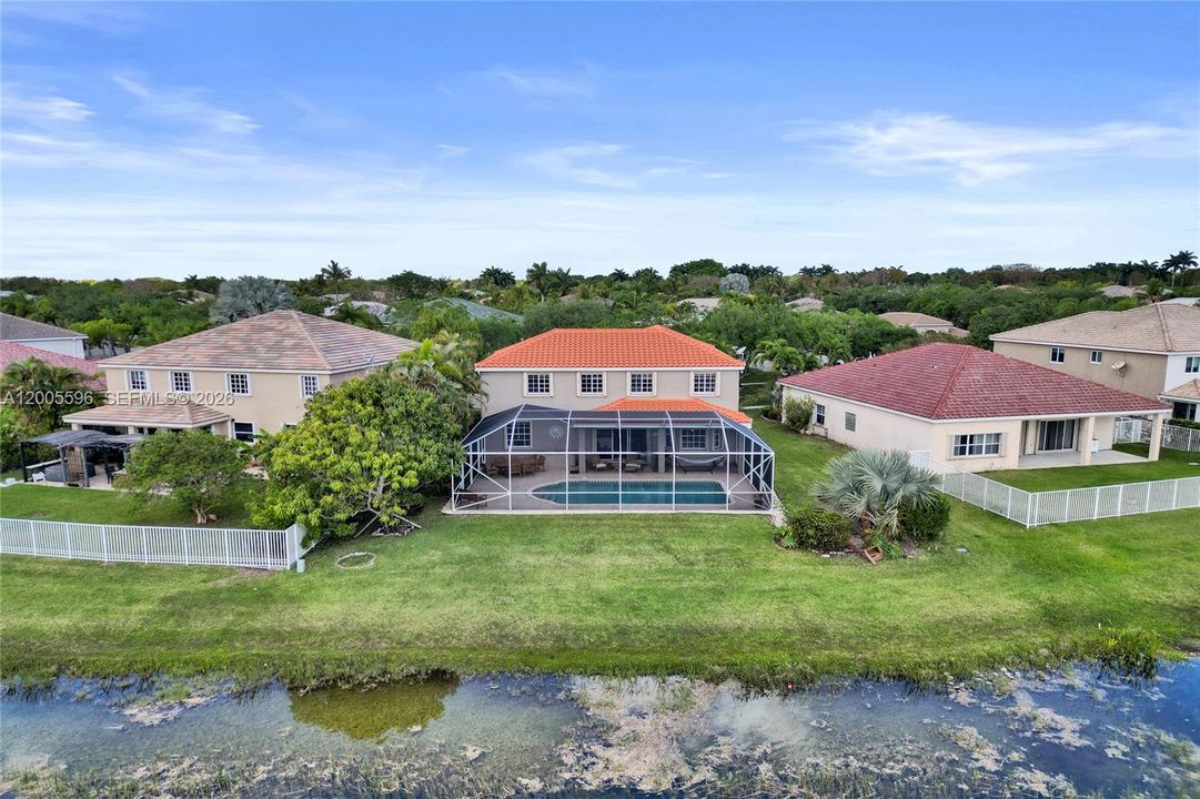For Sale: $1,200,000 (5 beds, 4 baths, 2536 Square Feet)