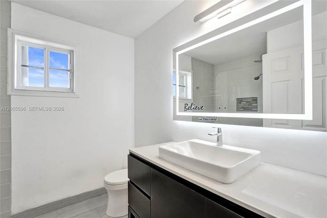 For Sale: $1,200,000 (5 beds, 4 baths, 2536 Square Feet)