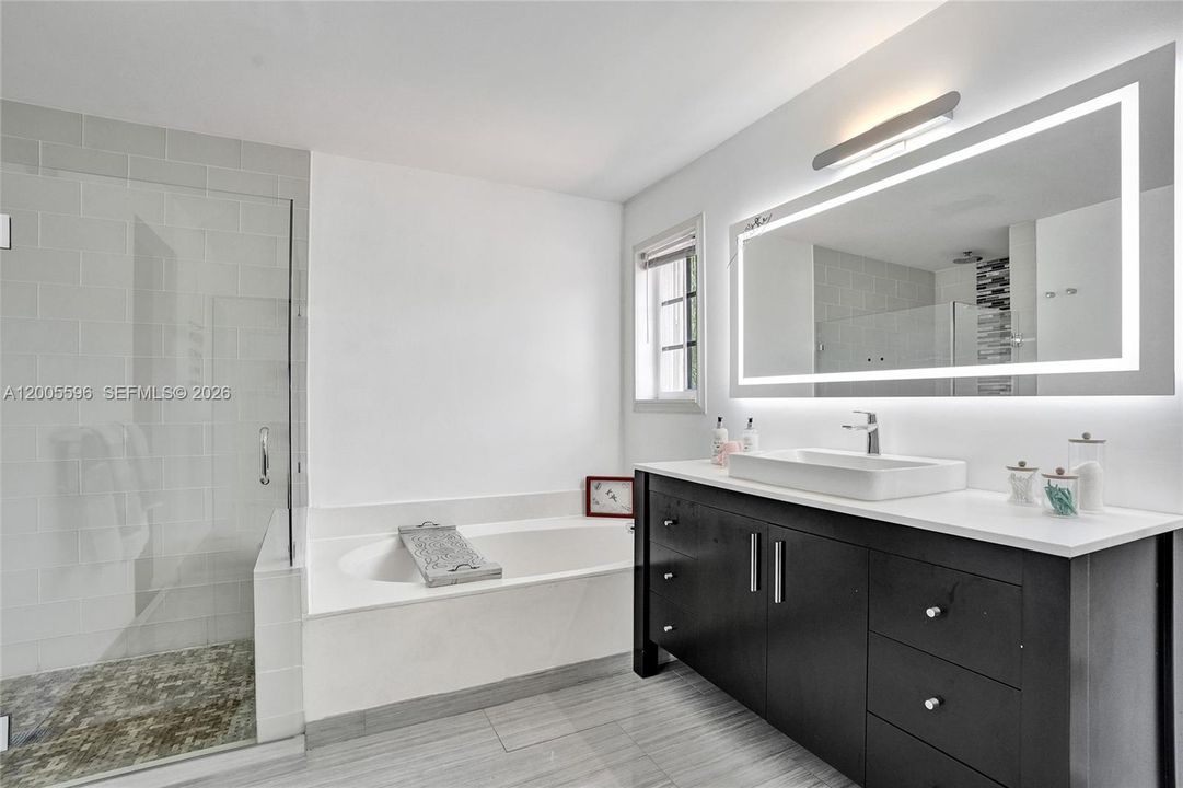 For Sale: $1,200,000 (5 beds, 4 baths, 2536 Square Feet)