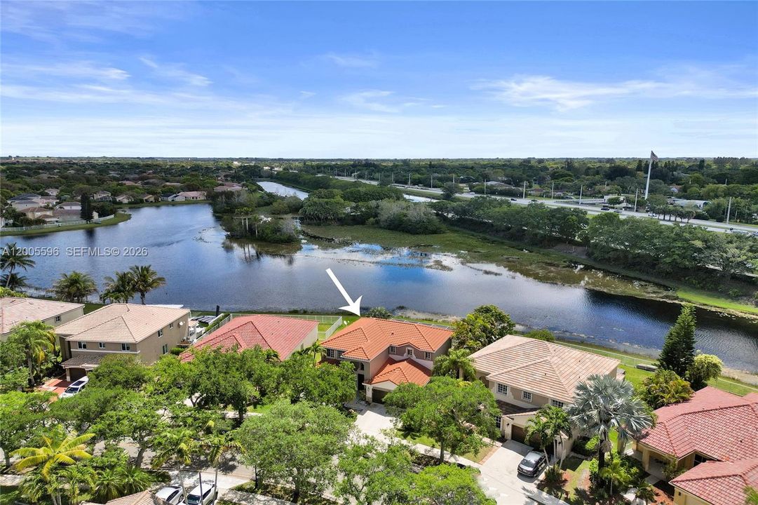 For Sale: $1,200,000 (5 beds, 4 baths, 2536 Square Feet)