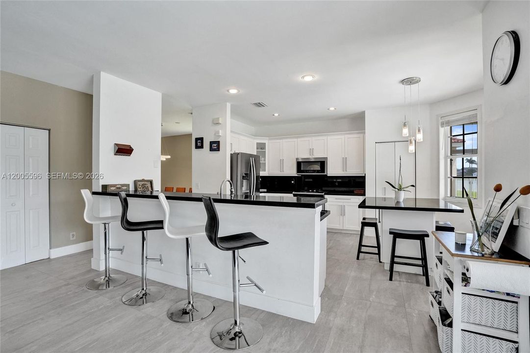 For Sale: $1,200,000 (5 beds, 4 baths, 2536 Square Feet)