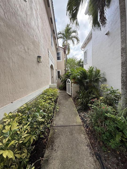 15258 front walk way