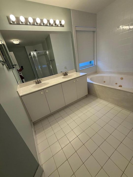 15258 masterbath 2