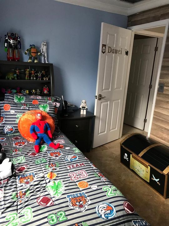 В аренду: $4,200 (4 спален, 2 ванн, 1786 Квадратных фут)