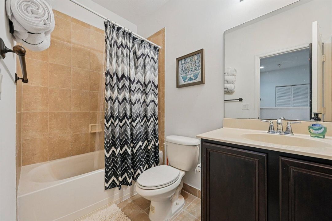 23-web-or-mls-Graham Pl-S1704-023