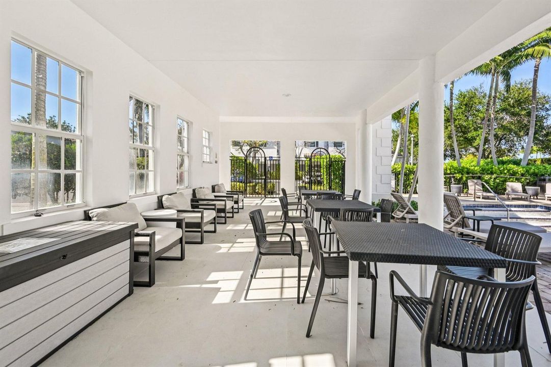 43-web-or-mls-Graham Pl-1704-903
