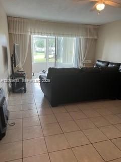 For Sale: $135,900 (2 beds, 2 baths, 944 Square Feet)