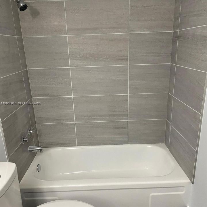 For Sale: $135,900 (2 beds, 2 baths, 944 Square Feet)