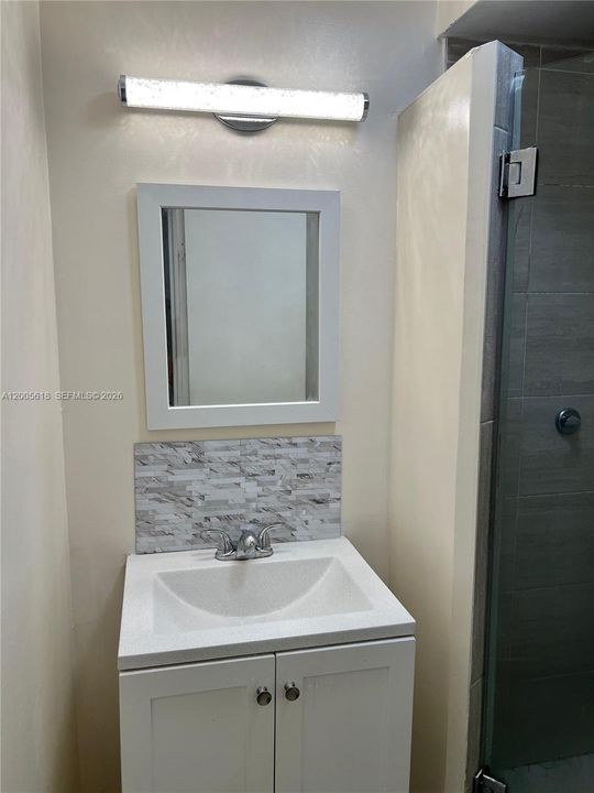 2nd bathroom
