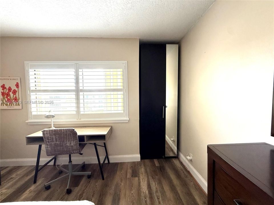 Activo con contrato: $2,800 (2 camas, 2 baños, 1106 Pies cuadrados)