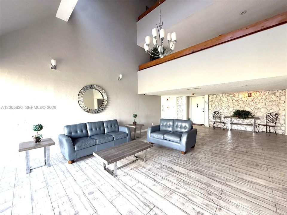 Activo con contrato: $2,800 (2 camas, 2 baños, 1106 Pies cuadrados)
