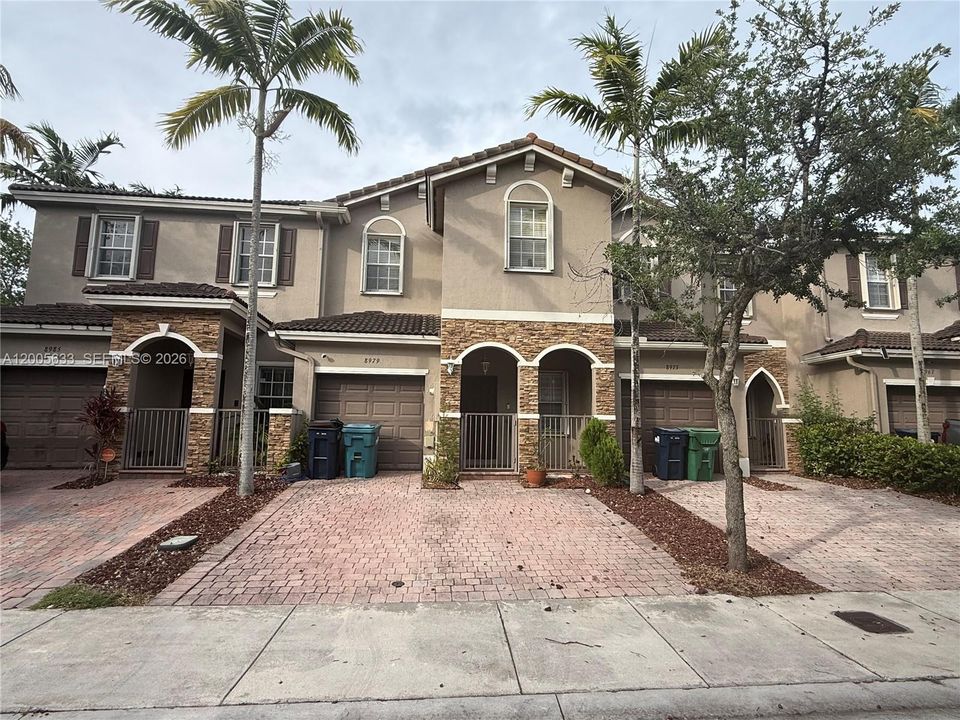 For Sale: $444,997 (4 beds, 3 baths, 1712 Square Feet)