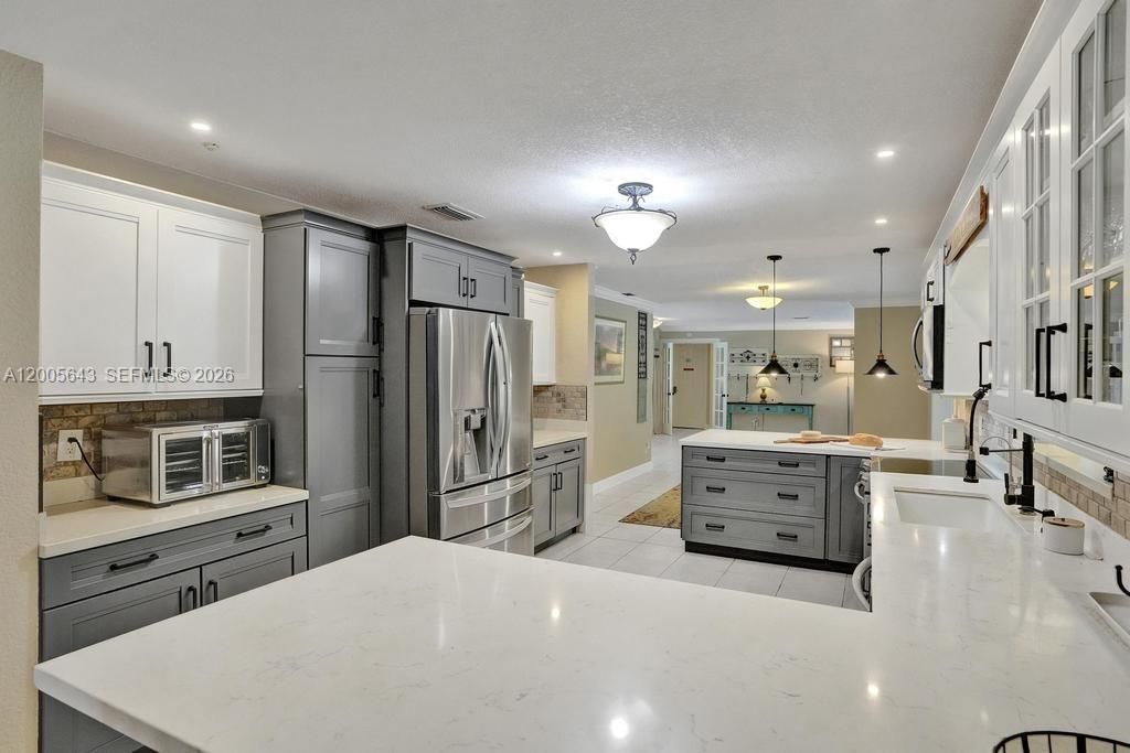 Large counter space