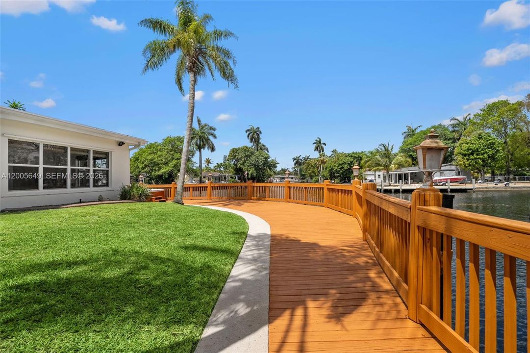 Active With Contract: $985,000 (4 beds, 3 baths, 2022 Square Feet)