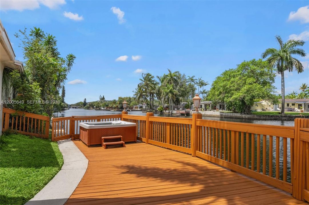 Active With Contract: $985,000 (4 beds, 3 baths, 2022 Square Feet)