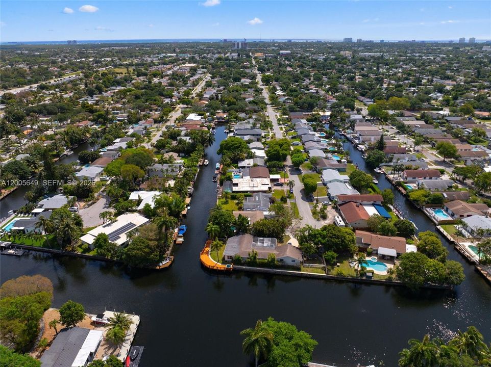 Active With Contract: $985,000 (4 beds, 3 baths, 2022 Square Feet)