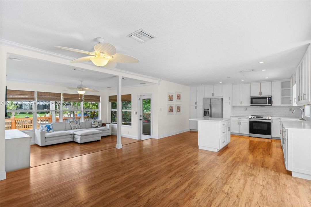 Active With Contract: $985,000 (4 beds, 3 baths, 2022 Square Feet)