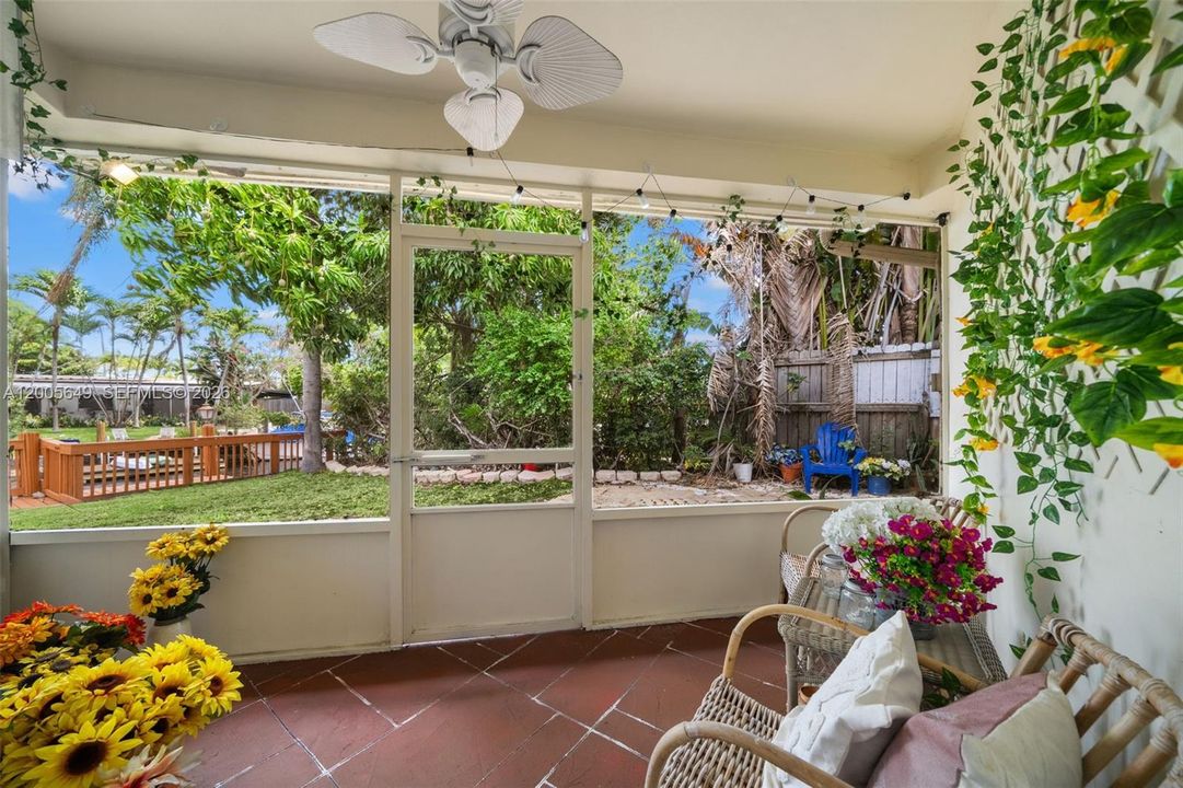 Active With Contract: $985,000 (4 beds, 3 baths, 2022 Square Feet)
