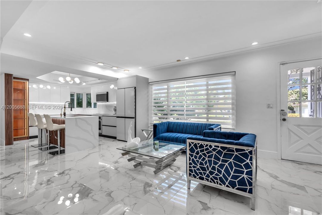 For Sale: $2,100,000 (5 beds, 3 baths, 2892 Square Feet)