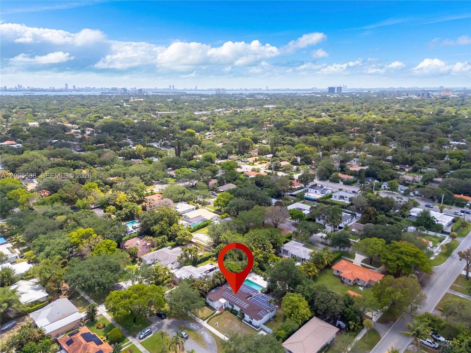 For Sale: $2,100,000 (5 beds, 3 baths, 2892 Square Feet)