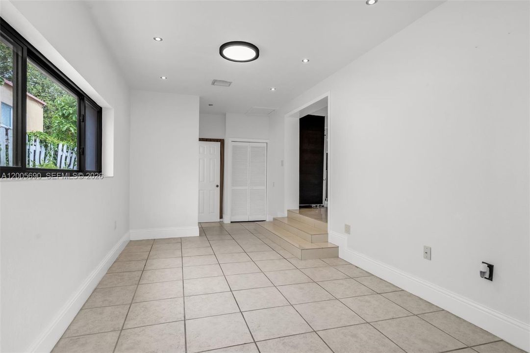 Flex Room