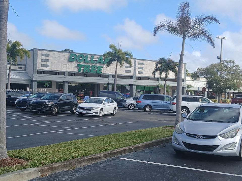 En Renta: $2,275 (0 camas, 0 baños, 0 Pies cuadrados)