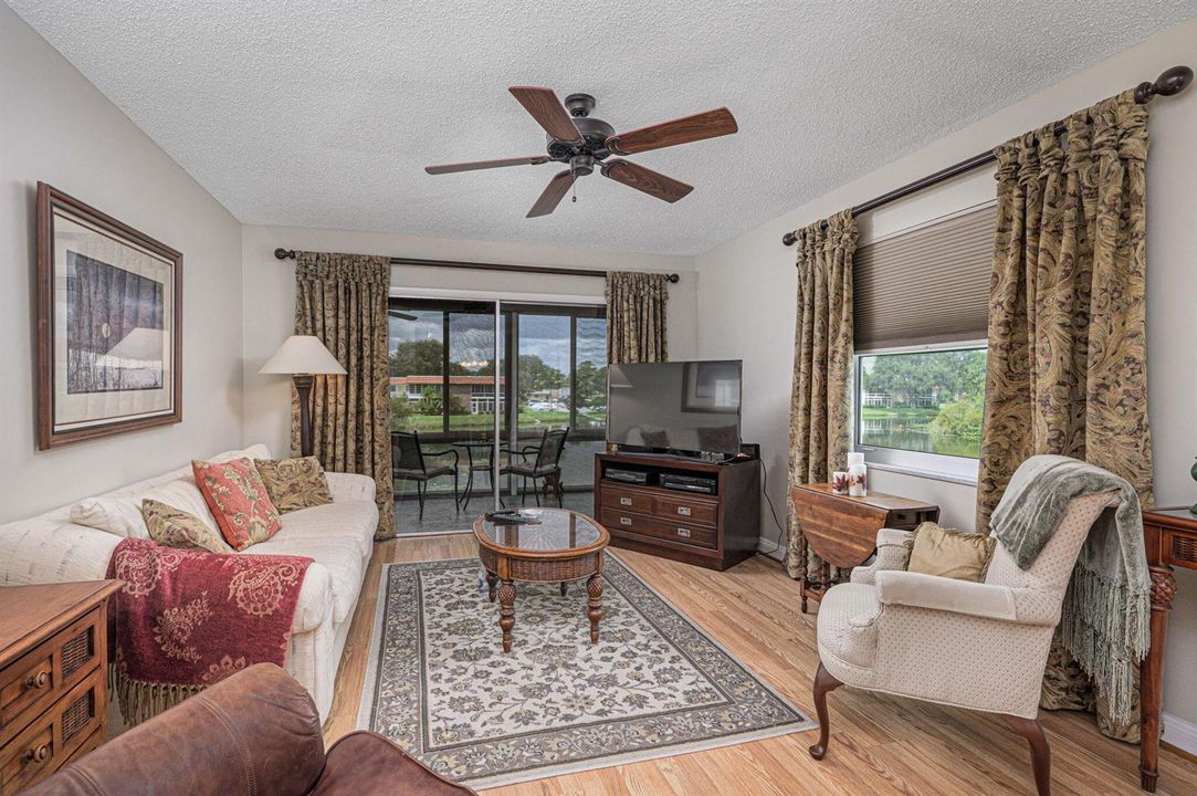 18-web-or-mls-1225 NW 21st St 7-708 - 18