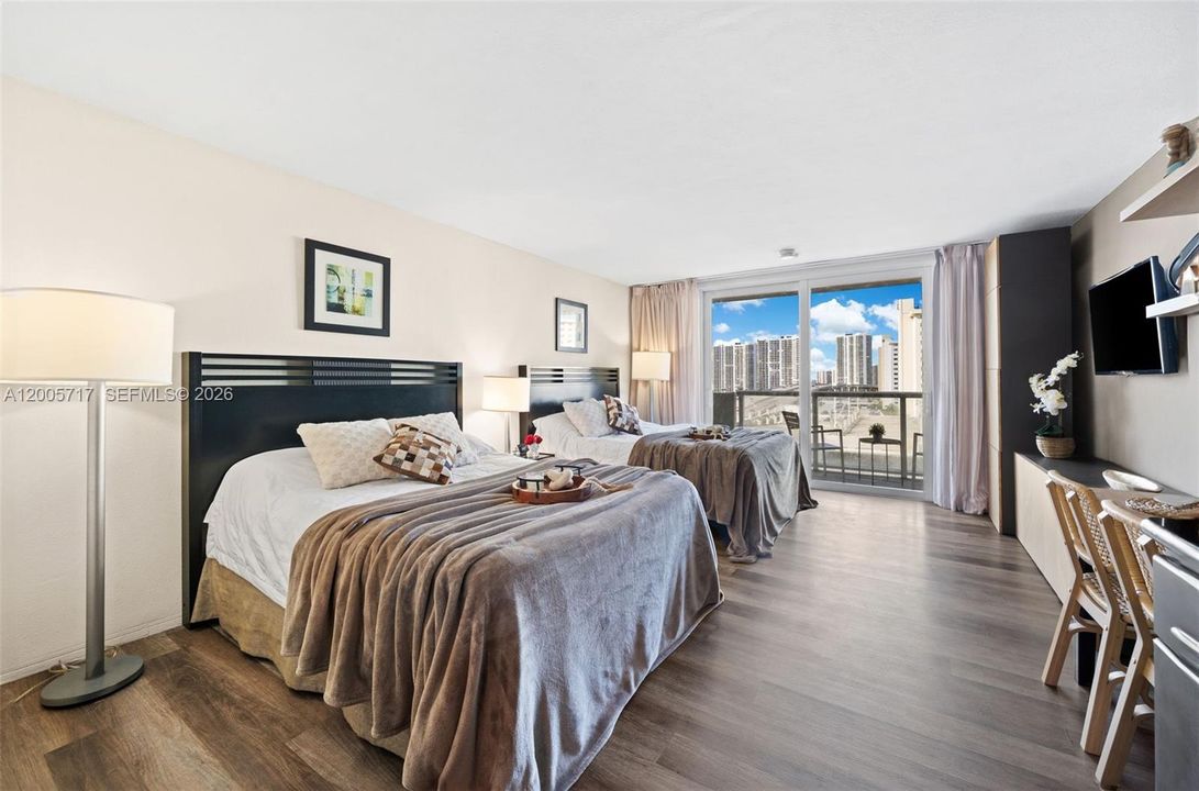 For Sale: $129,000 (0 beds, 1 baths, 360 Square Feet)