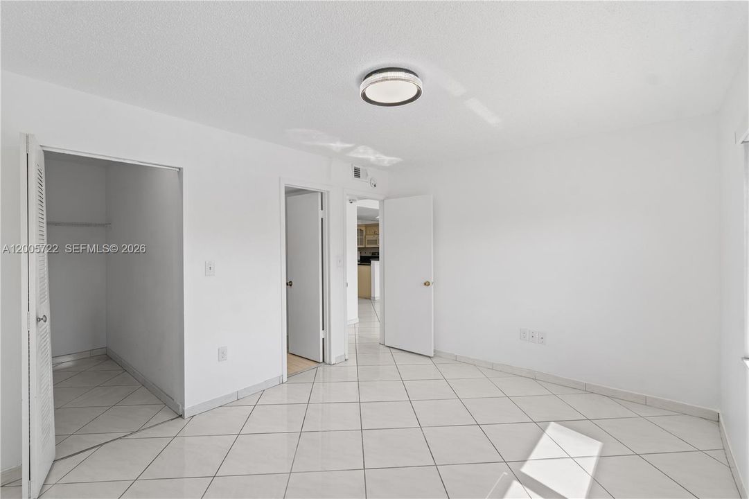 Недавно арендовано: $28,800 (2 спален, 2 ванн, 1012 Квадратных фут)